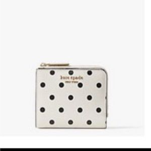 Authentic Kate spade spencer cabana dot small bifold wallet - in new condition!